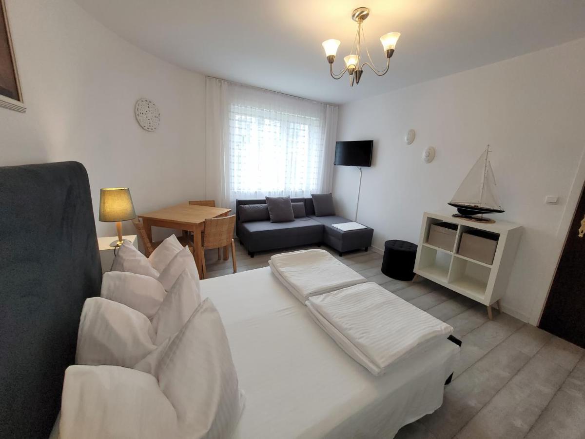 Iwona Pokoje Apartamenty Karwia Εξωτερικό φωτογραφία